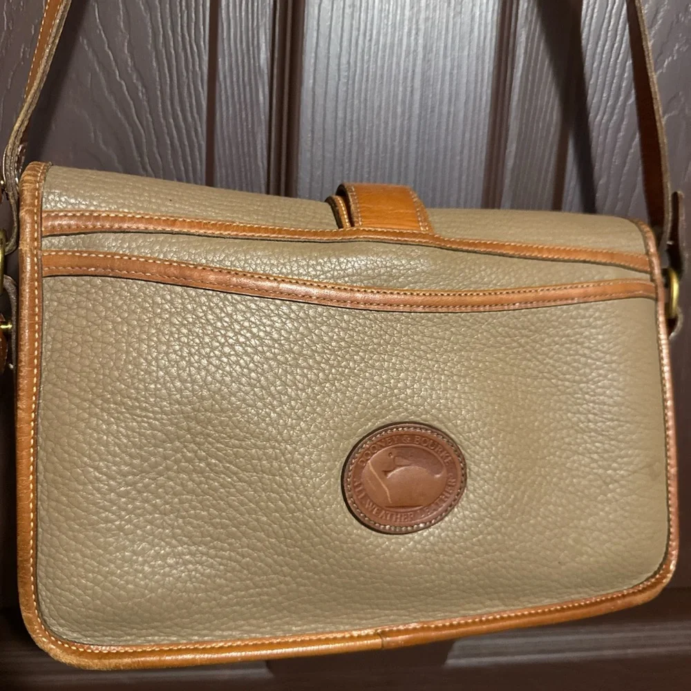 Vintage Dooney & Bourke Tan and Brown Leather Shoulder Bag - Picture 3 of 8